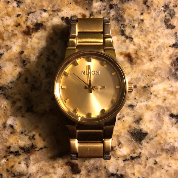 Nixon watch